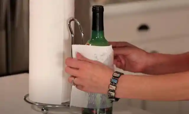 Wet Paper Towel For Quick Cool Drinks