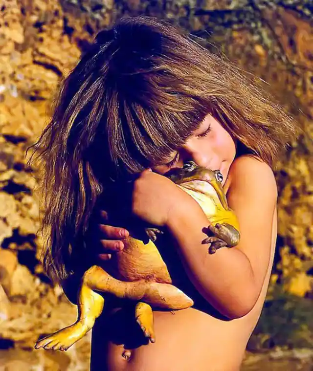 Little Girl Named 'Tippi' Was Raised Among Ferocious Beasts In Africa