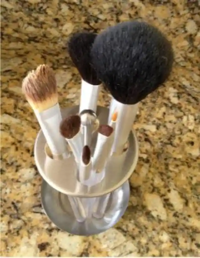 Make-Up Brush Holder