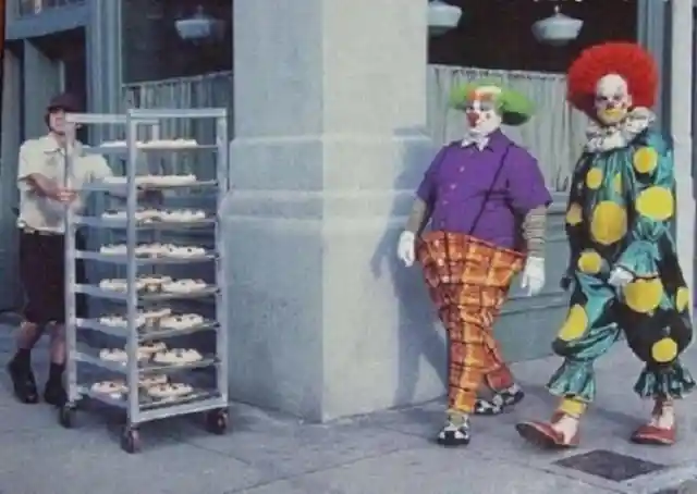 Coulrophobia