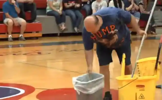 When This Janitor Started To Clean Up, He Found A Bag In The Trash That Left Him In Disbelief