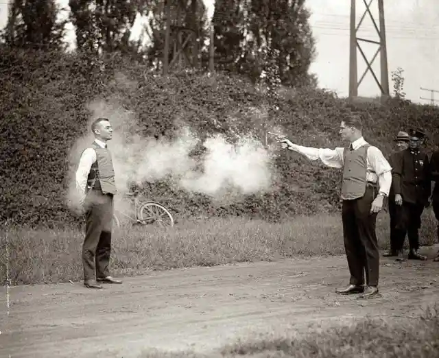 1. Testing the first modern bulletproof vest – 1923