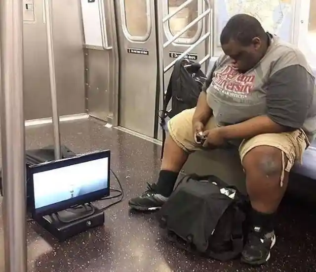 This Kid Refused To Move His Legs On The Subway, So A Stranger Taught Him A Lesson
