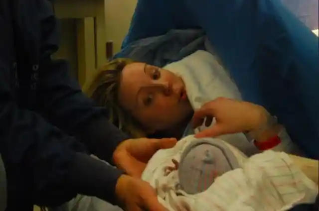 Wife Passes Away Hours After Giving Birth, Then Husband Checks His Wife's Pregnancy Blog