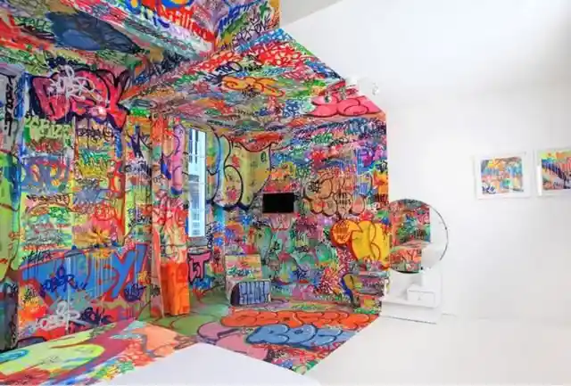 Half Graffiti Room