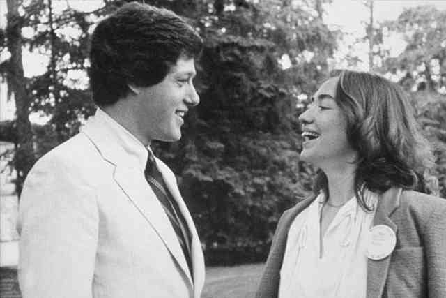 Bill and Hillary tie the knot