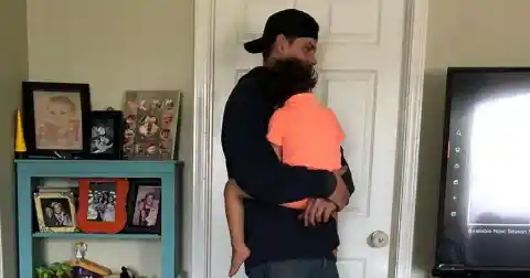 Internet Repairman Surprises Woman By Helping Her Special Needs Son 