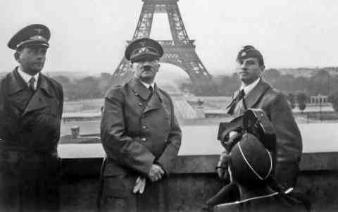 Hitler In Paris, 1941