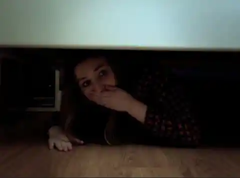 She Got Underneath the Bed