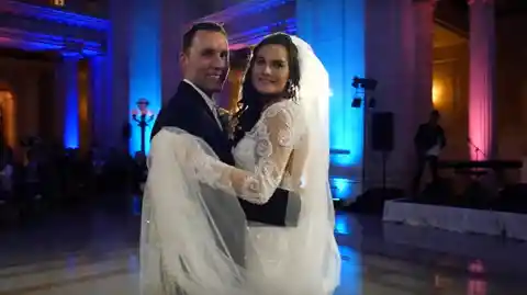 Bride’s First Dance Is Ruined When She Notices This