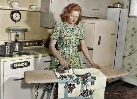 QUIZ: Think You Can Pass This 1950s Home Economics Quiz? 