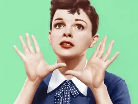16 Horrifying Secrets About Judy Garland