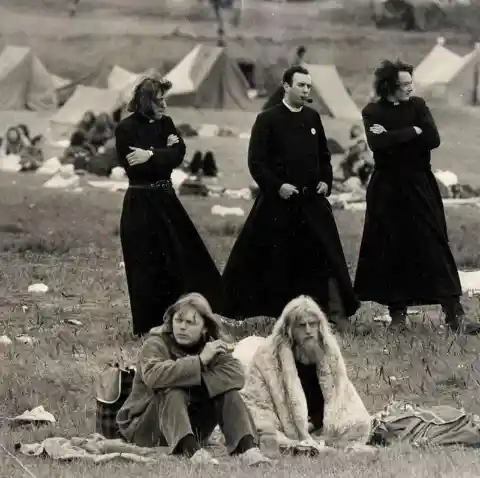 Priests Hang Out With Hippies During The Glastonbury Music Festival In 1971