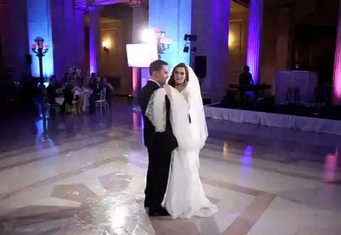 This Bride’s First Dance Was Suddenly Ruined. Then The Groom Turned Her Round To Face The Stage